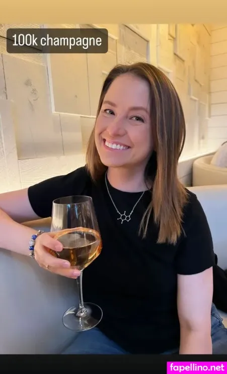 Funnylilgalreacts Main Profile Photo