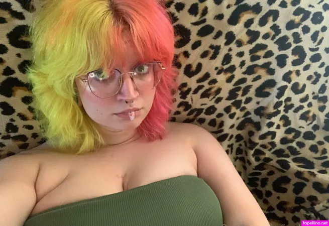 Fussysplayground OnlyFans Thumbnail #zQirWfxQS1