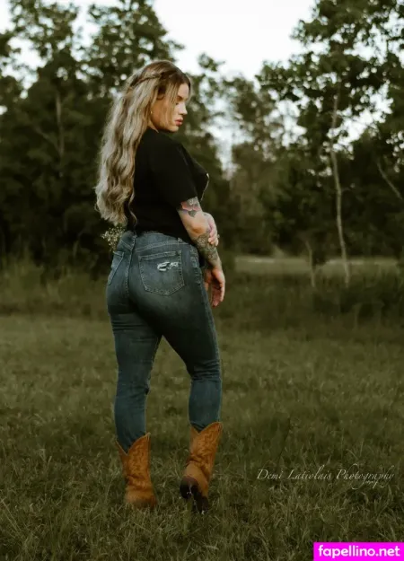 Futurexwifetheory OnlyFans Thumbnail #1jFVjeTXw1