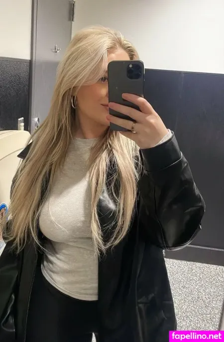 Gabb Goudy 1 OnlyFans Thumbnail #dy4zX1mTQi