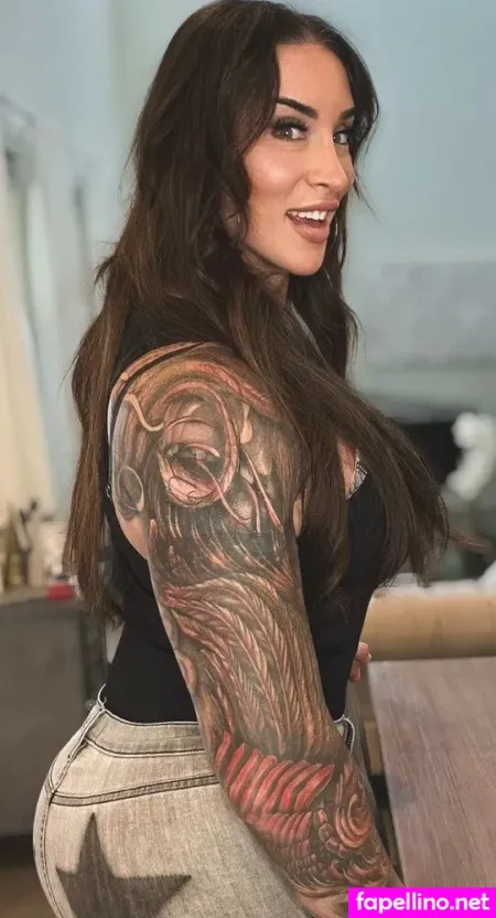 Gabbi Tuft photo