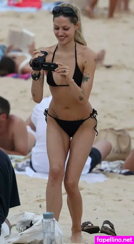 Gabbriette Bechtel OnlyFans Thumbnail #0C0LzZe3tH