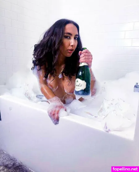 Gabby Bolin OnlyFans Thumbnail #uU0rV0Efok