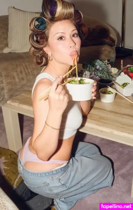 Gabby Windey OnlyFans Thumbnail #VkpMYAzGJm