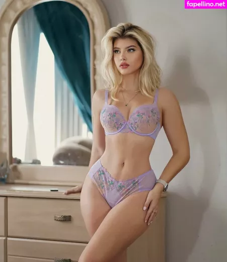 Gabi Champ OnlyFans Thumbnail #DyMD5EIeGt