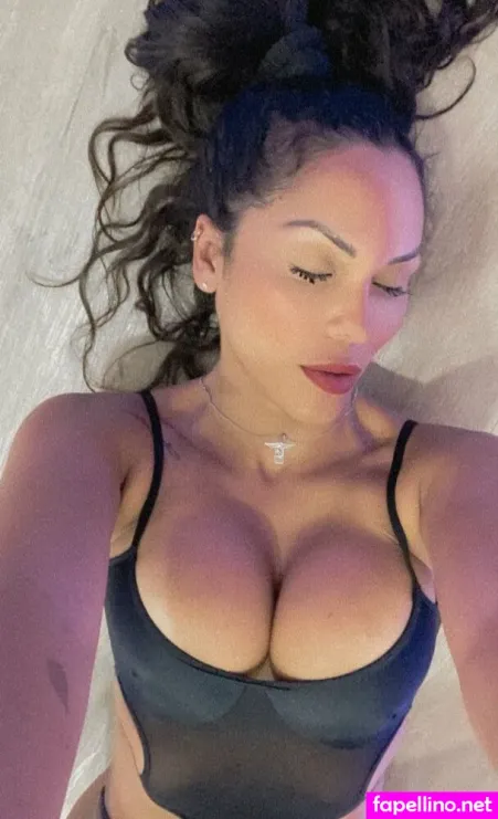 Gabi Guimaraes Main Profile Photo