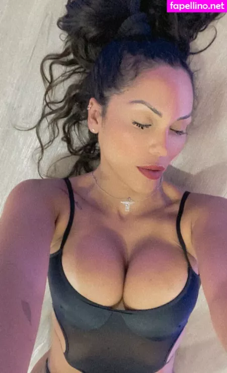 Gabi Guimaraes OnlyFans Thumbnail #aaf8KMPRpP