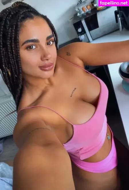 Gabi Melo OnlyFans Thumbnail #RO1vzAPNZG