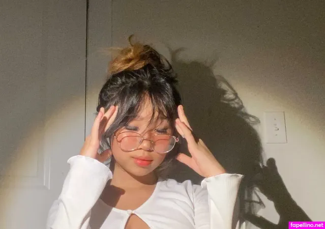 Gabi Shu OnlyFans Thumbnail #QhrQ5nF2Xv