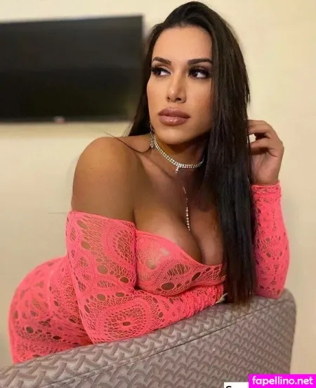 Gabriela Carmo Main Profile Photo