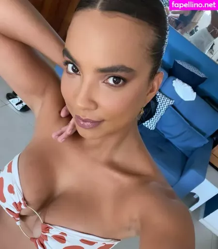Gabriela Moreyra OnlyFans Thumbnail #Ejet5WTRzP