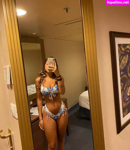 Gabriela Moura OnlyFans Thumbnail #UKuMiMaGfD
