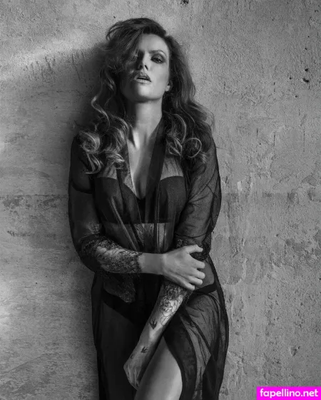 Gabriela Soukalov OnlyFans Thumbnail #3l2IHcaQoN