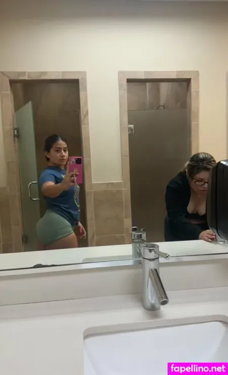 Gabrielamhdzz OnlyFans Thumbnail #IrmyiQiZ0j