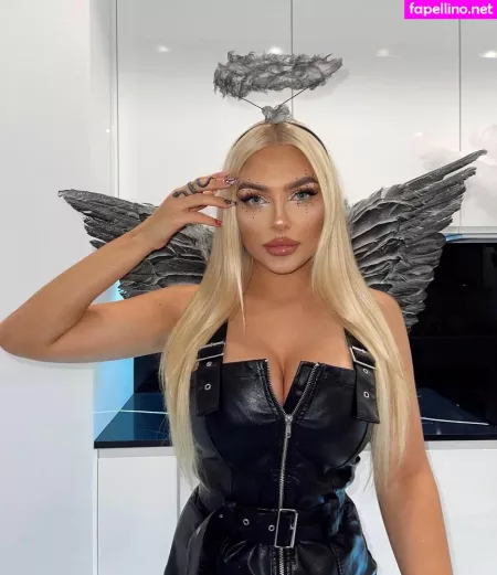 Gabriella Aleksandra Szklarz OnlyFans Thumbnail #GuoKQ1BYCl