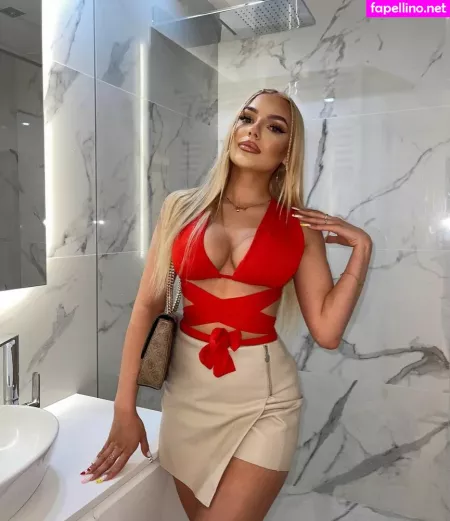 Gabriella Aleksandra Szklarz OnlyFans Thumbnail #QTpkbHuftR