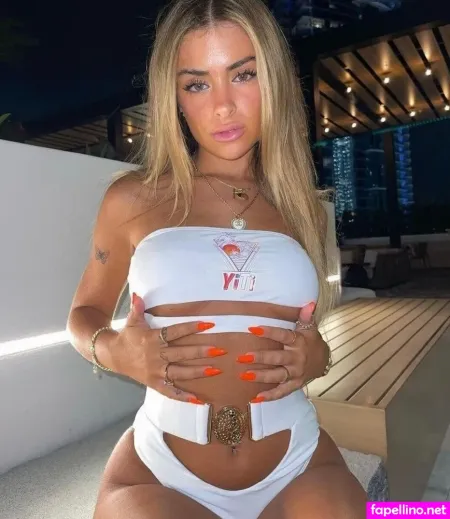 Gabriella Annalisa 19 OnlyFans Thumbnail #wAUwzmbsrc