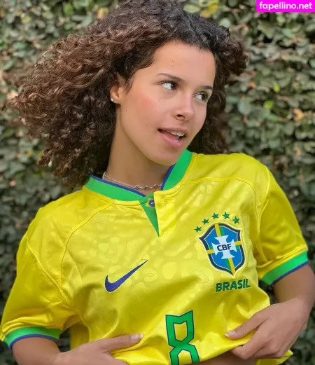 Gabriella Saraivah OnlyFans Thumbnail #xlCDwCNSSK