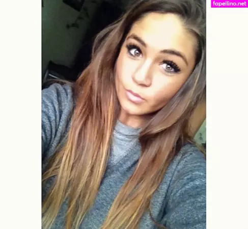 Gabriella OnlyFans Thumbnail #2hQC14gM6F
