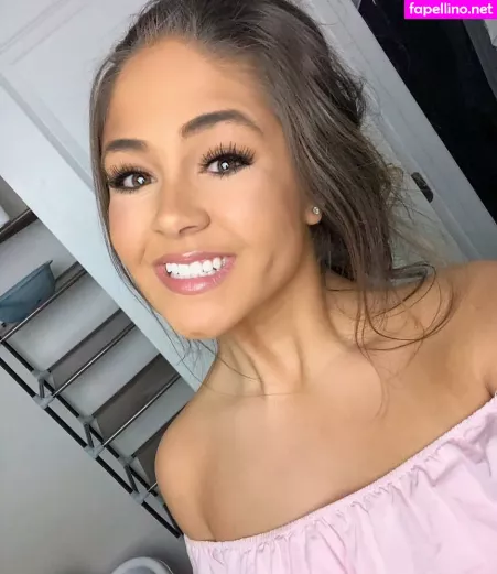 Gabriella OnlyFans Thumbnail #eBraPoXVML