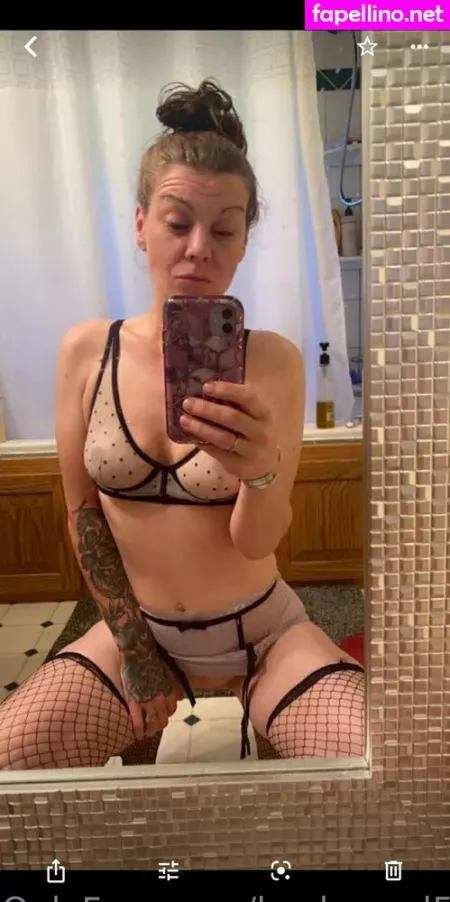 Gabriellawoods598 OnlyFans Thumbnail #AtJHaDWuu7