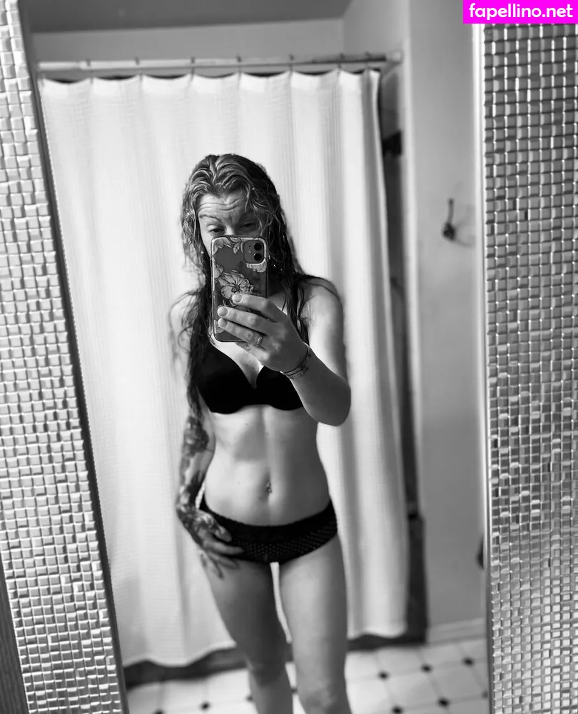 gabriellawoods598, xxlifesabeachx92 Nude Leaked OnlyFans Photo #vEkhLRVycL