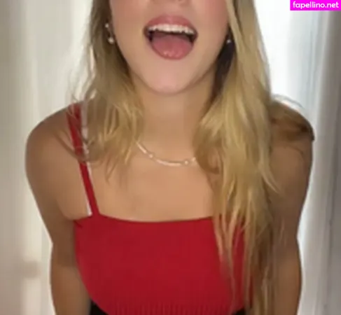 Gabriellysachett OnlyFans Thumbnail #yPHJh3XMHM