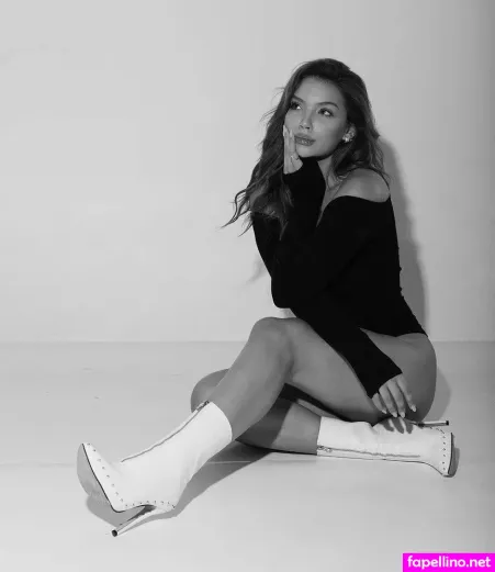 Gabriely Miranda OnlyFans Thumbnail #7pRotdJotW