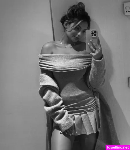 Gabriely Miranda OnlyFans Thumbnail #T6GMnu1niI