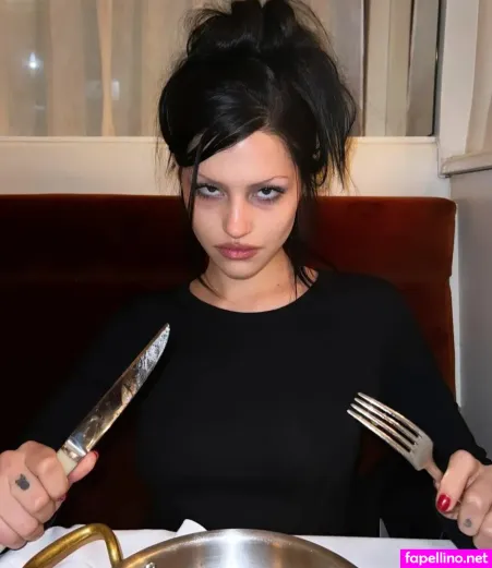 Gabriette Bechtel OnlyFans Thumbnail #2F125Ewlor