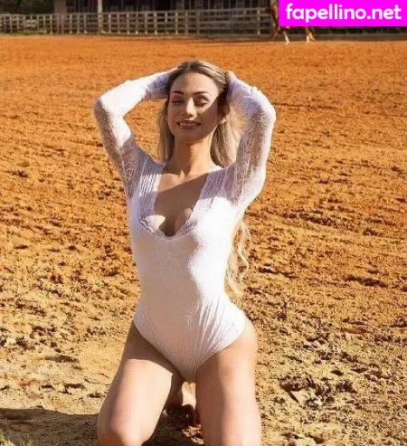 Gaby Abelha OnlyFans Thumbnail #W1zhTtfTsh