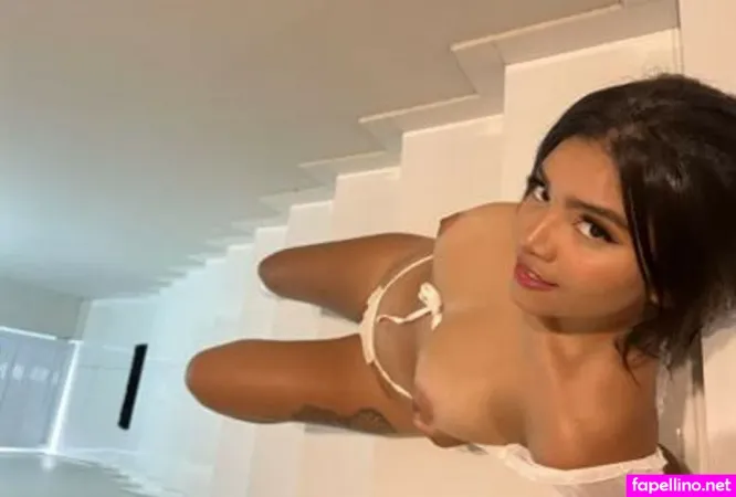Gabylopez OnlyFans Thumbnail #UPzB9EhSXd