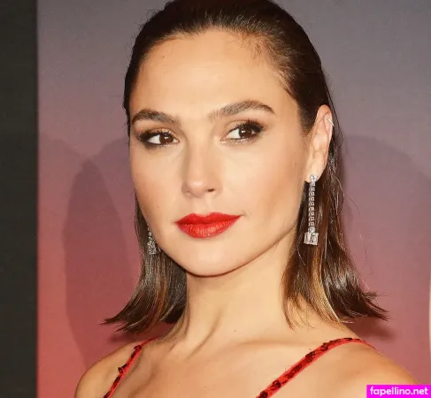 Gad Gadot OnlyFans Thumbnail #2lPExfkgx2