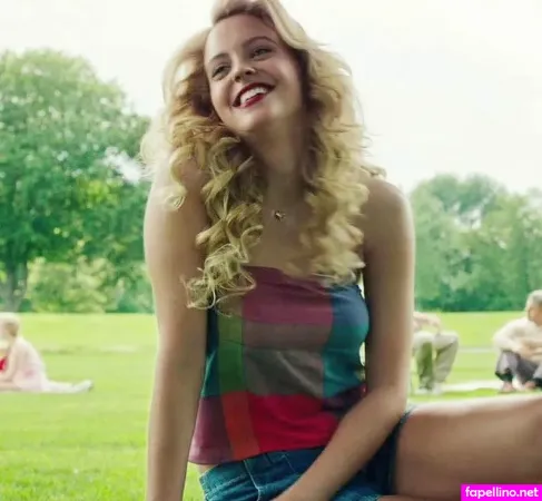 Gage Golightly Main Profile Photo