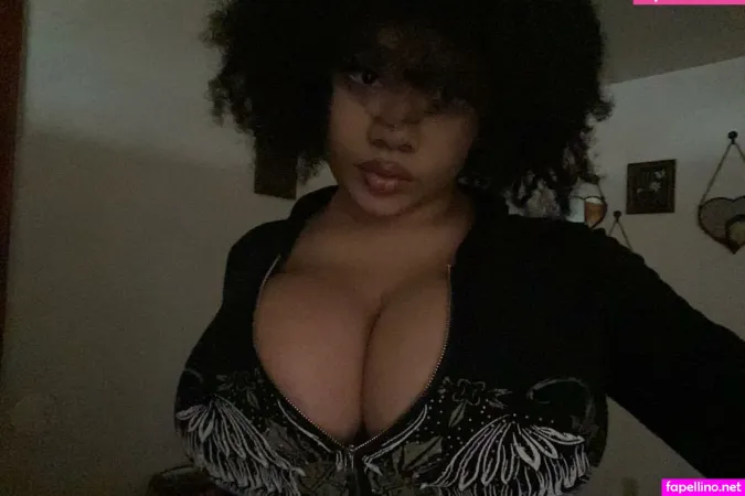 Gaia Lucinda OnlyFans Thumbnail #8xPqAUwL3n