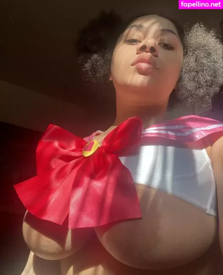 Gaialoveheart OnlyFans Thumbnail #j8bbKeldKA