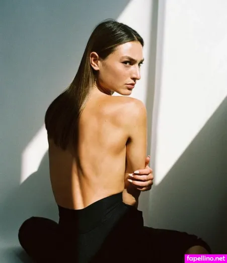 Gal Amir OnlyFans Thumbnail #A6Z3yZ4zUt