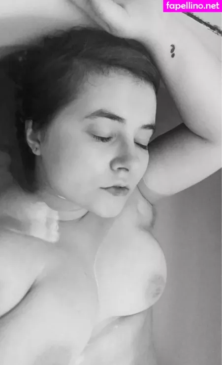 Galadrielevelyn OnlyFans Thumbnail #ZReaRmuHBd