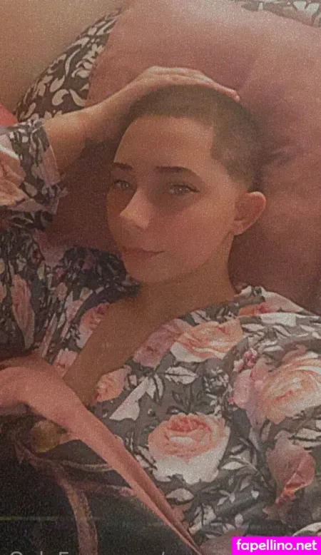 Gamerchick96 OnlyFans Thumbnail #fPy8HunXCA