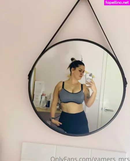 Gamers Mrs OnlyFans Thumbnail #1CUjb9C1CN