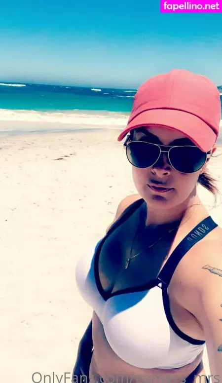 Gamers Mrs OnlyFans Thumbnail #zZUivPLura