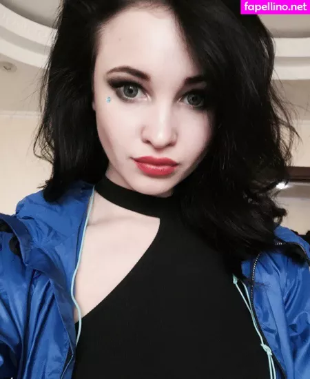 Ganja Babe OnlyFans Thumbnail #VyKVZvybl6