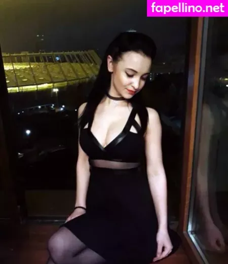 Ganja Babe OnlyFans Thumbnail #ZjGwhHLxmU