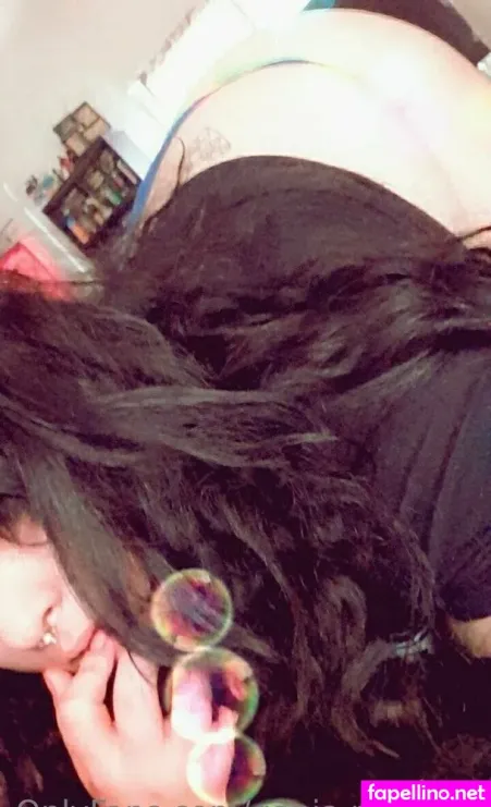 Ganja Momma OnlyFans Thumbnail #K3pCgKDaBn