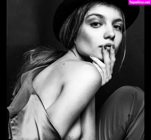 Ganna Bogdan OnlyFans Thumbnail #R9dt8mJrBI