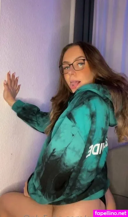 Garciaela OnlyFans Thumbnail #CDv0xIydwM