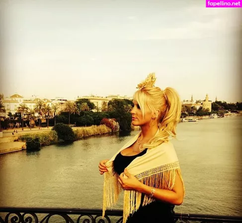 Gatina 22 OnlyFans Thumbnail #5nR6J6c0D0