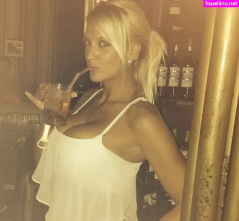 Gatina 22 OnlyFans Thumbnail #zSOHI7zDdd