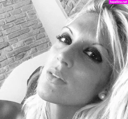 Gatina 22 OnlyFans Thumbnail #zqfWM5xd57