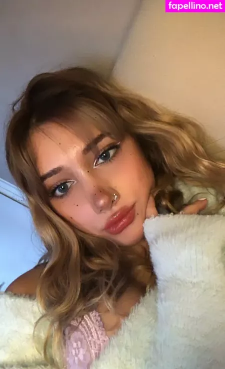 Gaye Nur Demir OnlyFans Thumbnail #eR0TvK7A3I